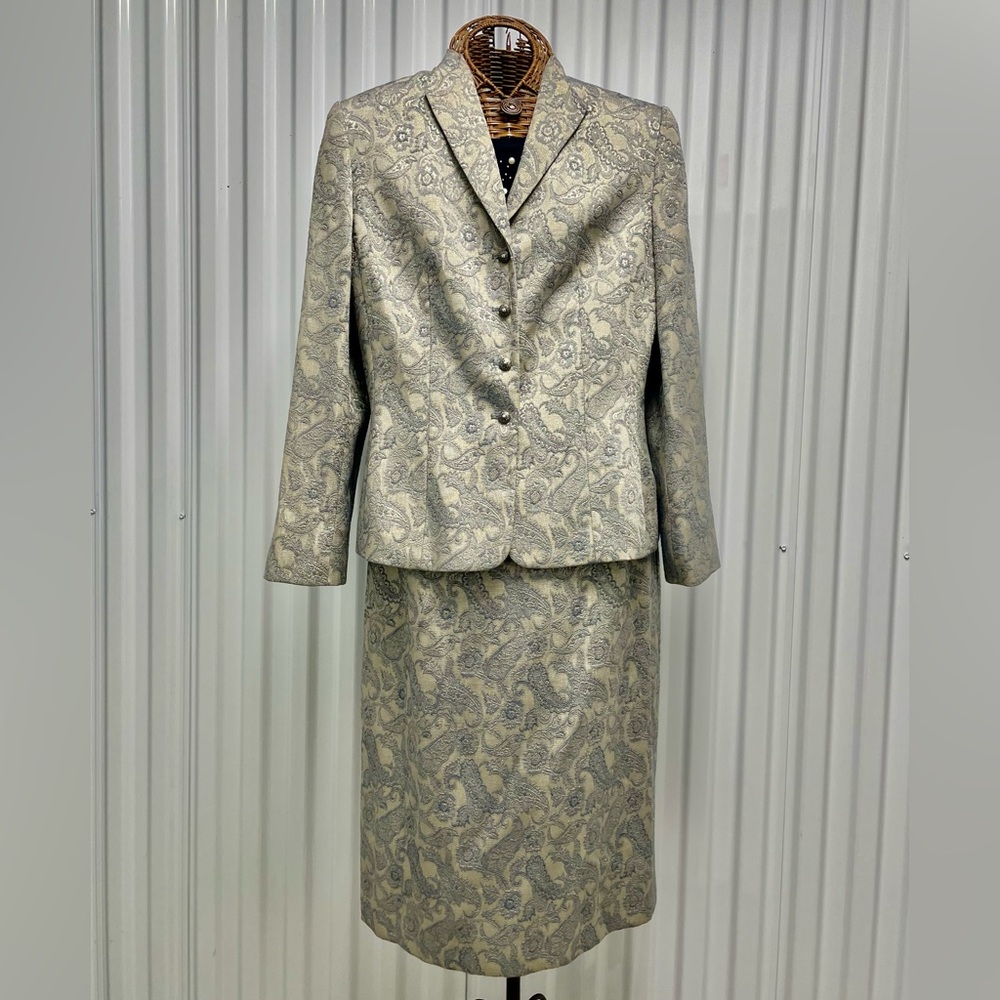 2 Piece Vintage Paisley Le suit Skirt Suit size 14 business casual/formal